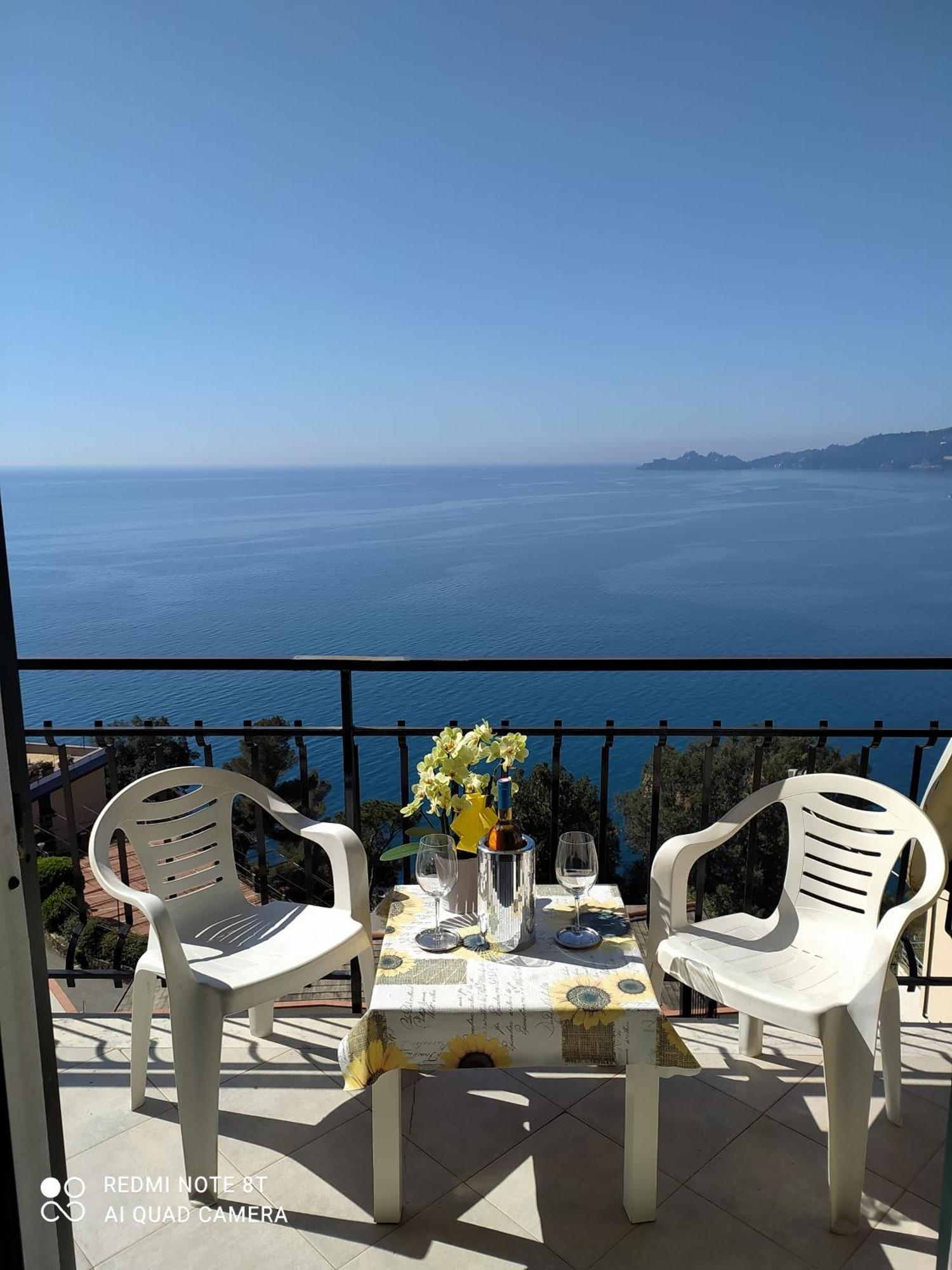ゾアーリDavanti Al Mare E A Portofino - In Front Of The Sea And Portofinoアパートメント エクステリア 写真